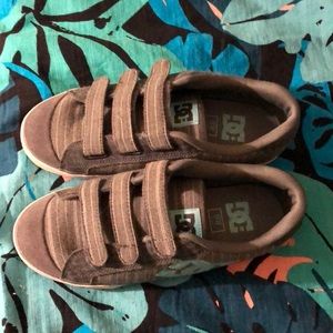 DC Sneakers